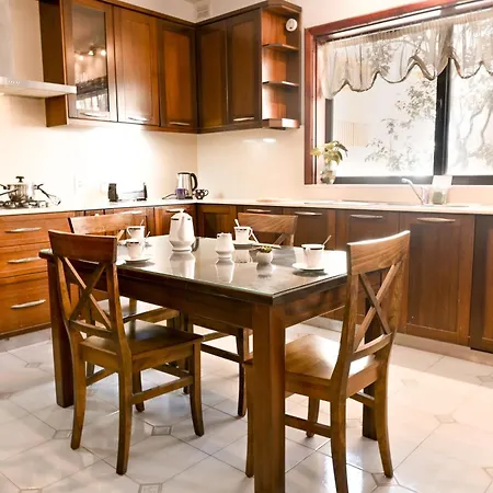 Mediterranea Sunny Maltese Townhouse - Happy דירה *