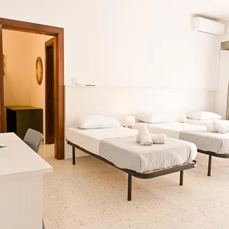 Mediterranea Sunny Maltese Townhouse - Happy アパート