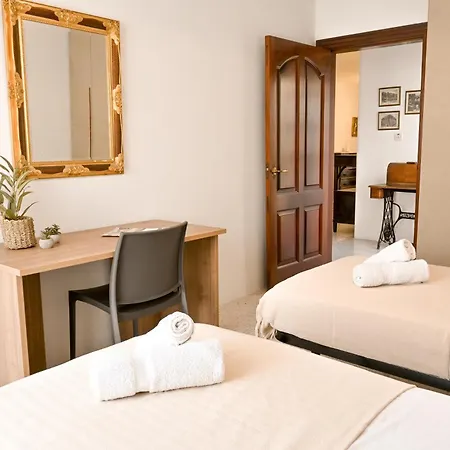 Mediterranea Sunny Maltese Townhouse - Happy
